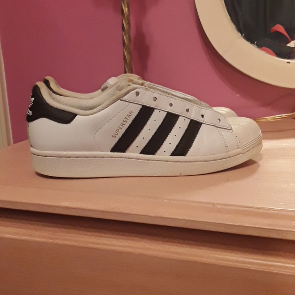 adidas superstars